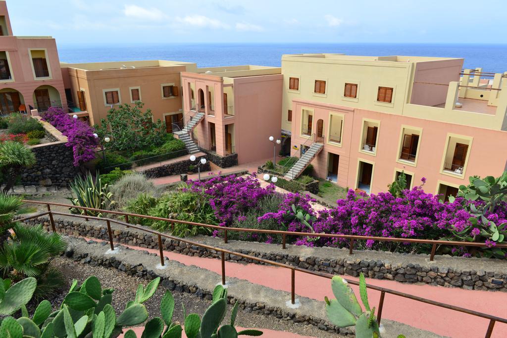 Suvaki Resort Madonna Delle Grazie ภายนอก รูปภาพ