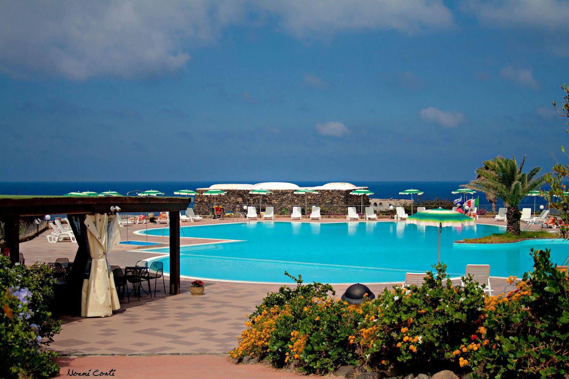 Suvaki Resort Madonna Delle Grazie ภายนอก รูปภาพ